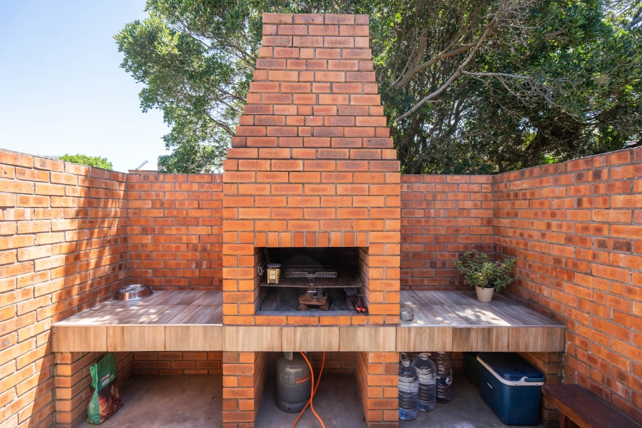 3 Bedroom Property for Sale in Seafield Eastern Cape